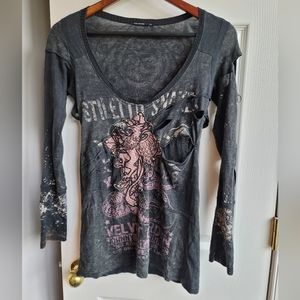 Salvage stilleto snakes long sleeve tee medium pink and grey